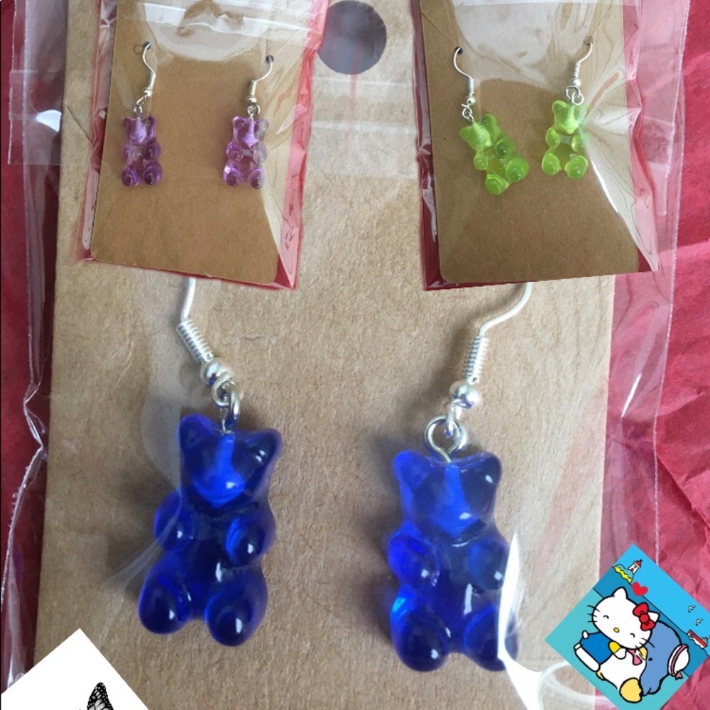 Earring bundle with green,blue,purple earrings💙💜